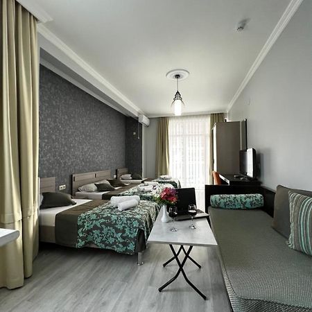 Guesthouse Data Gonio Bagian luar foto
