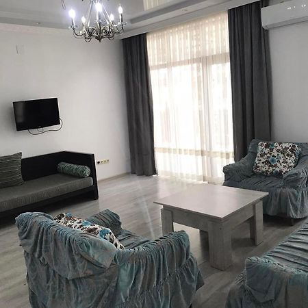 Guesthouse Data Gonio Bagian luar foto