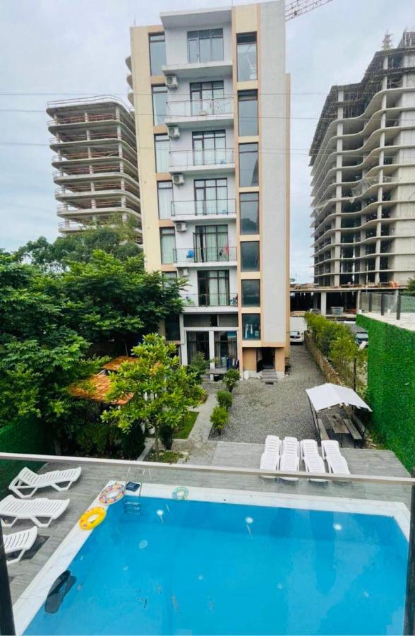 Guesthouse Data Gonio Bagian luar foto