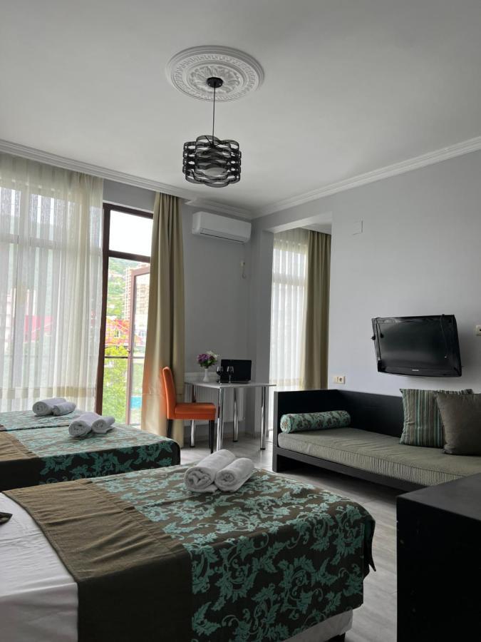 Guesthouse Data Gonio Bagian luar foto