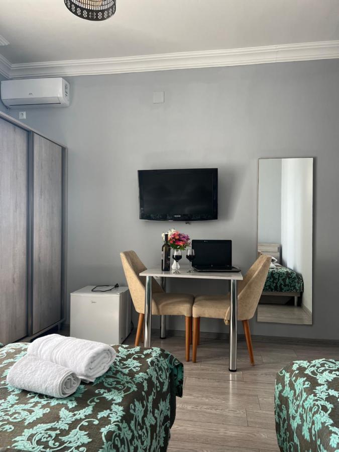 Guesthouse Data Gonio Bagian luar foto