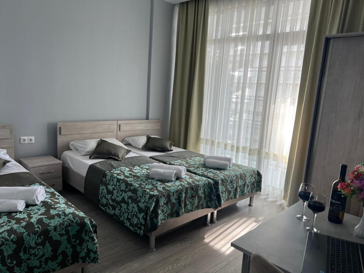 Guesthouse Data Gonio Bagian luar foto