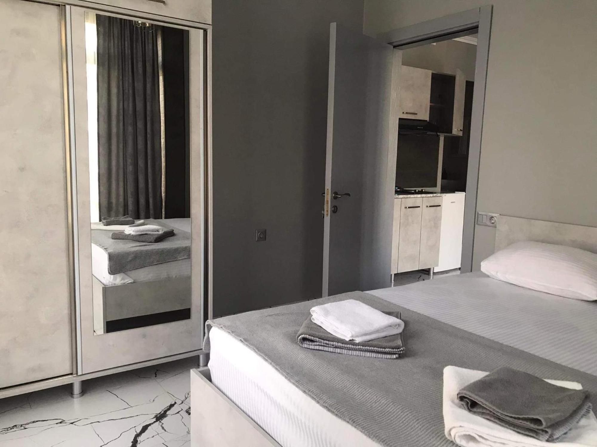 Guesthouse Data Gonio Bagian luar foto