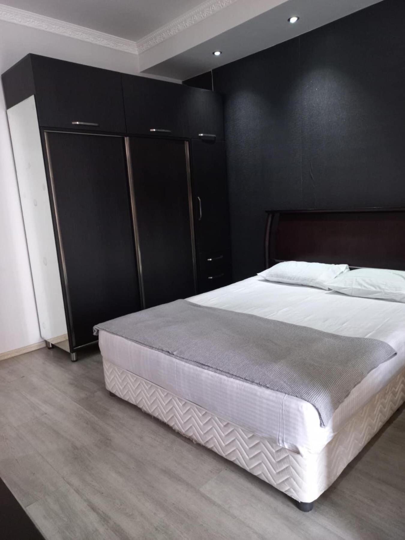 Guesthouse Data Gonio Bagian luar foto