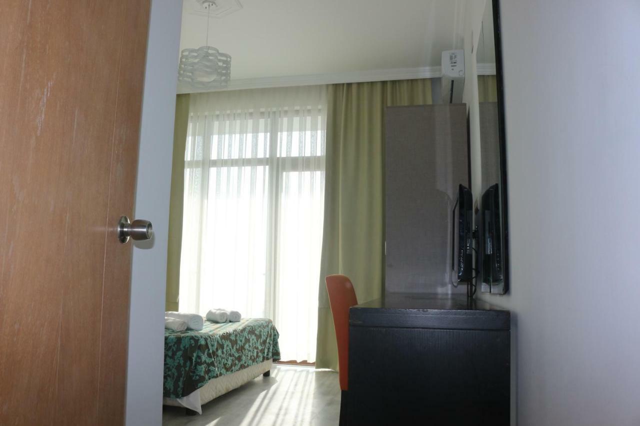 Guesthouse Data Gonio Bagian luar foto